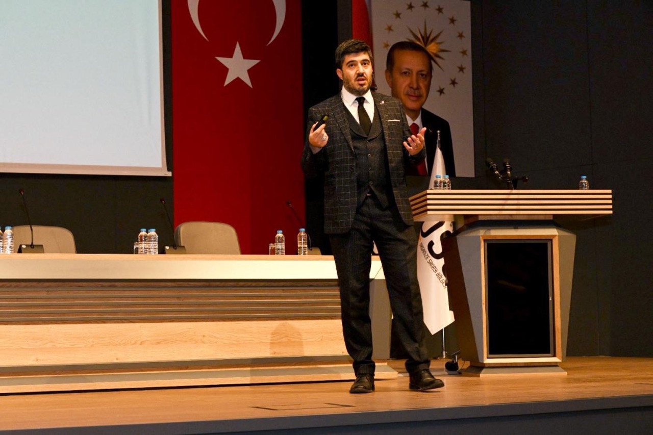 AGÜ Genel Sekreteri Osman Yıldırım’dan Siber Güvenlik Eğitimi