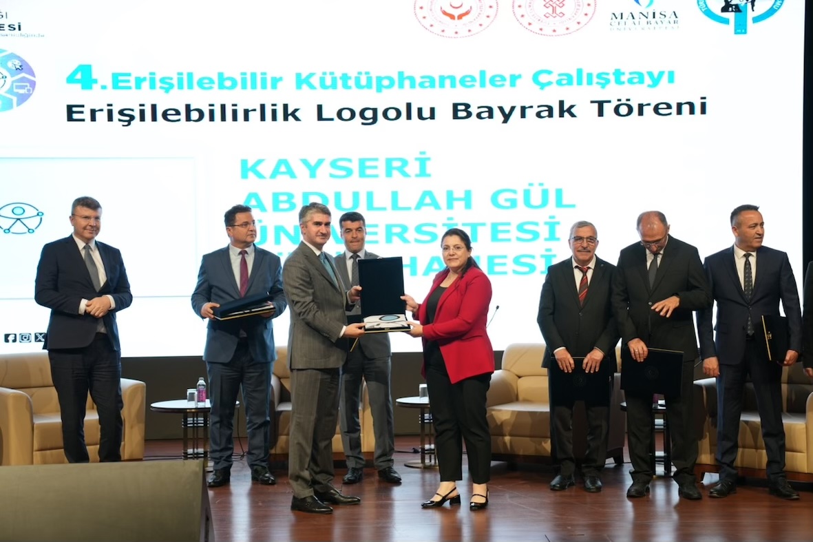 AGÜ Kütüphanesi’ne “Erişilebilirlik Bayrağı” Ödülü