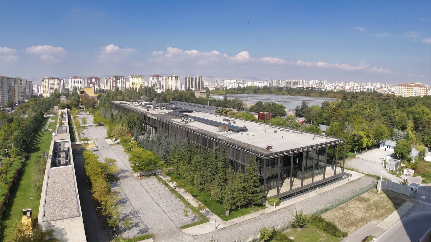 AGÜ Senatosundan Dünya Kamuoyuna Yapay Zekâ Uyarısı