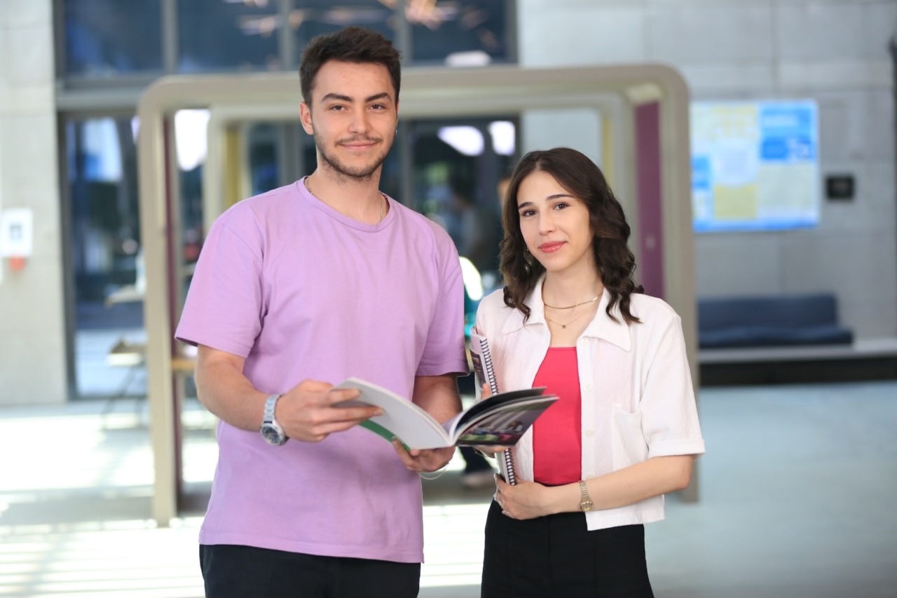 AGÜ'den Uluslararası İki Büyük Başarı